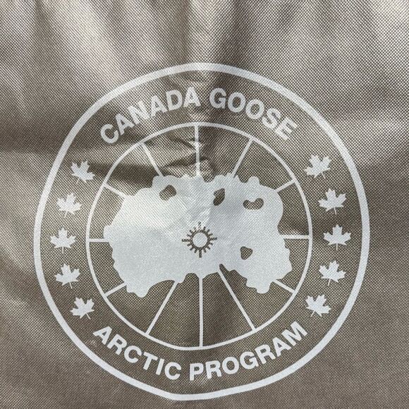 Canada Goose Arctic Program Foldable Large  Black Garment Bag - Picture 8 of 10